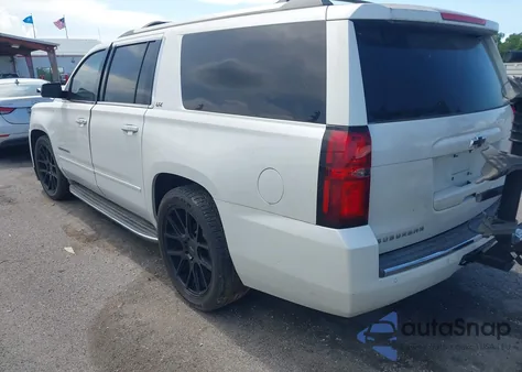 2016 Chevrolet Suburban Ltz z USA, uszkodzony, nr VIN 1GNSCJKC7GR258686
